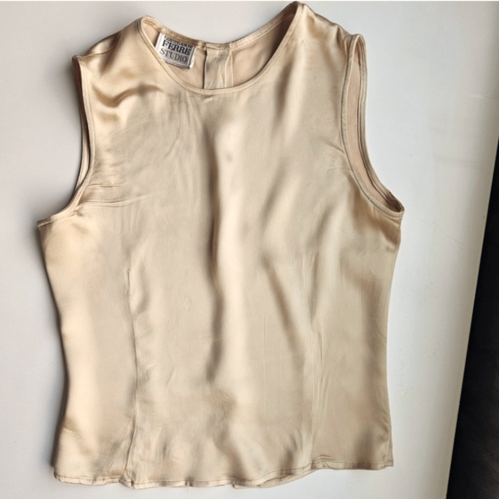Gianfranco Ferre Studio Vintage Champagne Sleeveless Button Back Top